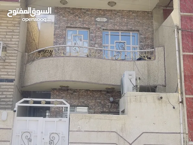 100 m2 3 Bedrooms Townhouse for Sale in Baghdad Qahira