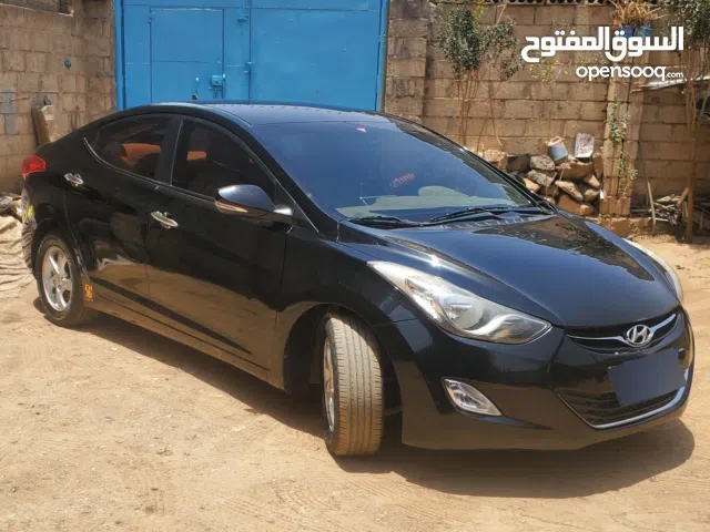 2012 هيونداي النترا Sport