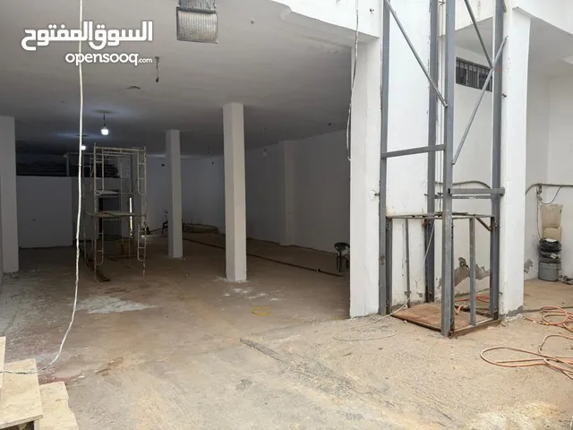 مخزن 400متر شارع ولي العهد