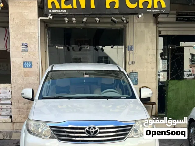 للايجار سياره دفع رباعي فورشنرا موديل 2014 توصيل مجاني داخل مسقط تامين شامل لكل السيارات لمسه الحضار