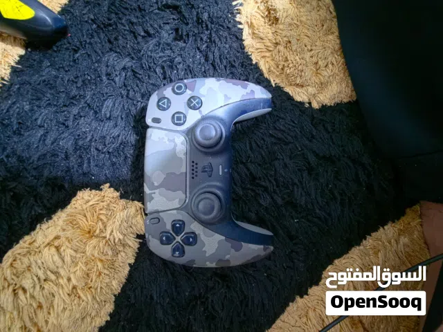 يدات بلايستيشن فايف وفور الأصلية بأسعار خرافية