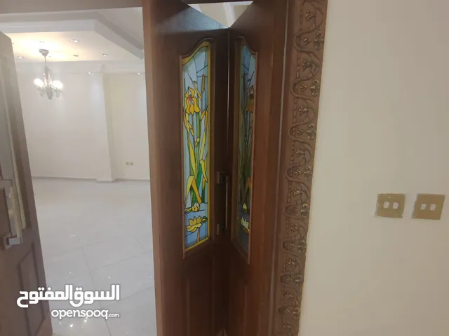 320m2 3 Bedrooms Villa for Rent in Amman Khalda