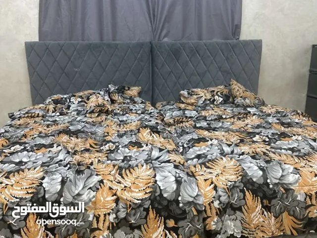 سريرين لنفر واحد نضيف