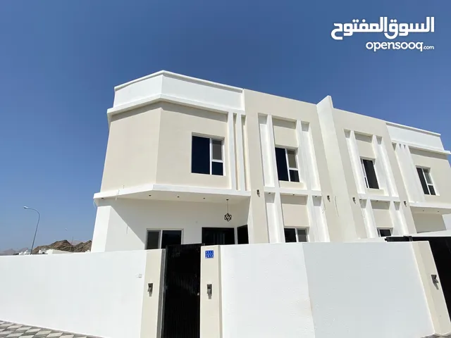 317 m2 More than 6 bedrooms Villa for Sale in Muscat Amerat