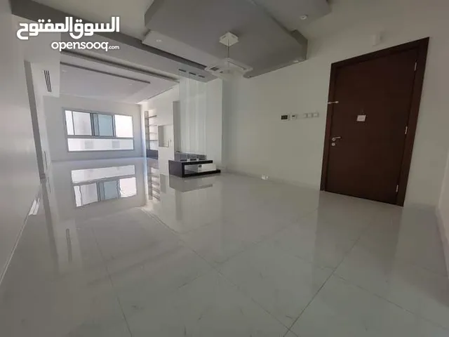 1111 m2 3 Bedrooms Apartments for Rent in Northern Governorate Al Janabiyah