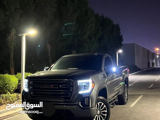 Used GMC Sierra in Southern Governorate