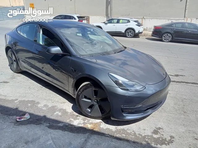 تيسلا 2023 9 الاف ميل ايرباكات سليمه حره او مجمركه
