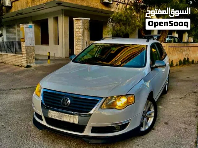 2010 Volkswagen Passat Standard