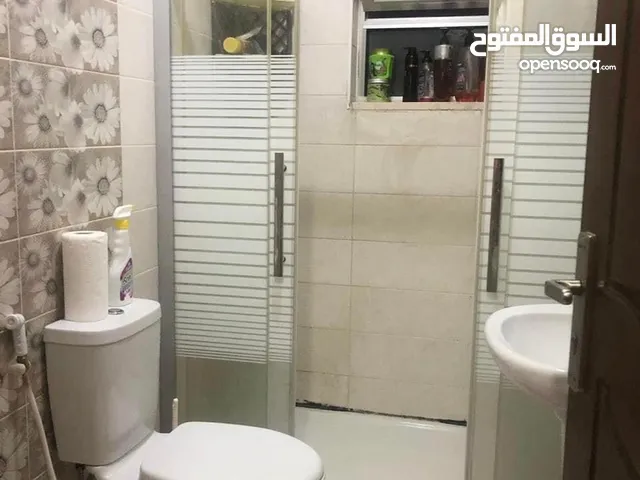 شقة للبيع بسعر مناسب جدا