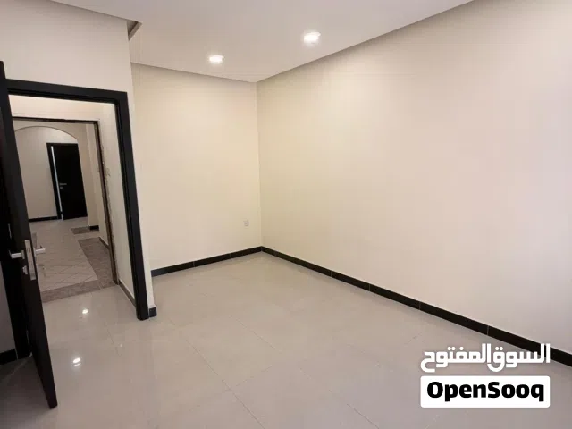 Apartment for rent in Hoora with EWA limit