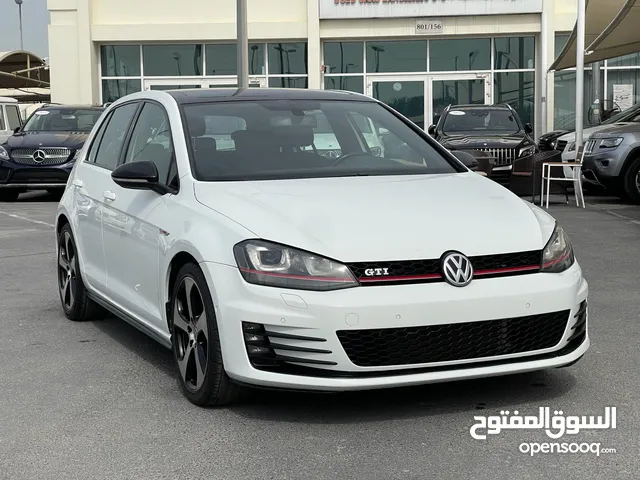 Volkswagen Golf GTI 2015 in Sharjah