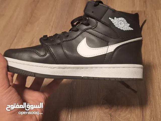 Nike Air jordans black and white