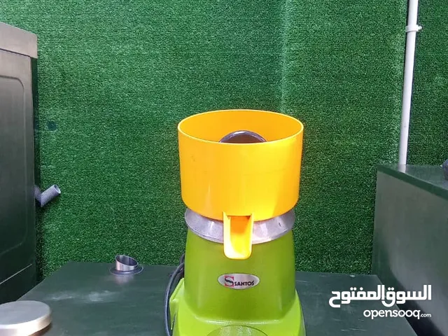 عصارة حمضيات سانتوس “كلاسيكية” 11Aقوة: 220-240 فولت، 50 هرتز، 130 واط البعد: 300 × 230 × 350 ملم