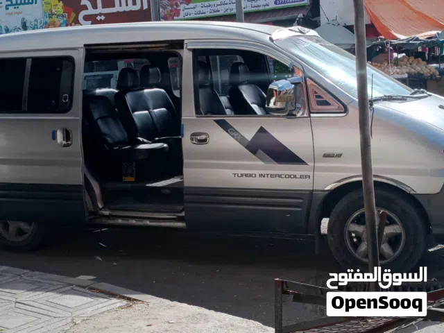 2001 هيونداي H1