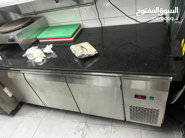 معدات المطاعم والمخابز بحالة ممتازة للبيع الظروف اضطراية ملحوظه المعدات كانت بغرض فتح مخبز ولم يتم