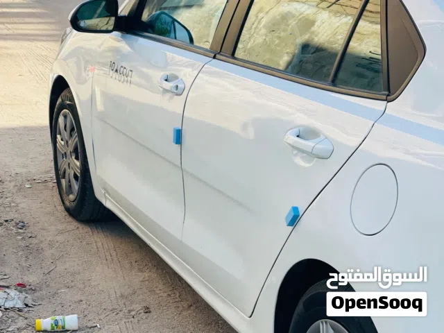 كيا ريو 2023