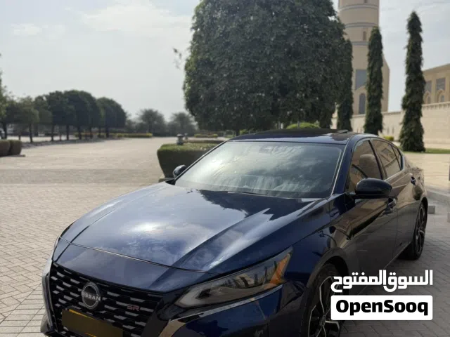 2023 نيسان التيما SR