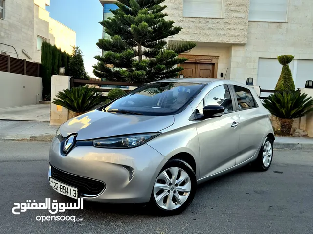 رينو زوي موديل 2016 فحص كامل بحالة زيرو مالك واحد كهرباء في كامل تقطع مسافة 300 كيلو في شحنة