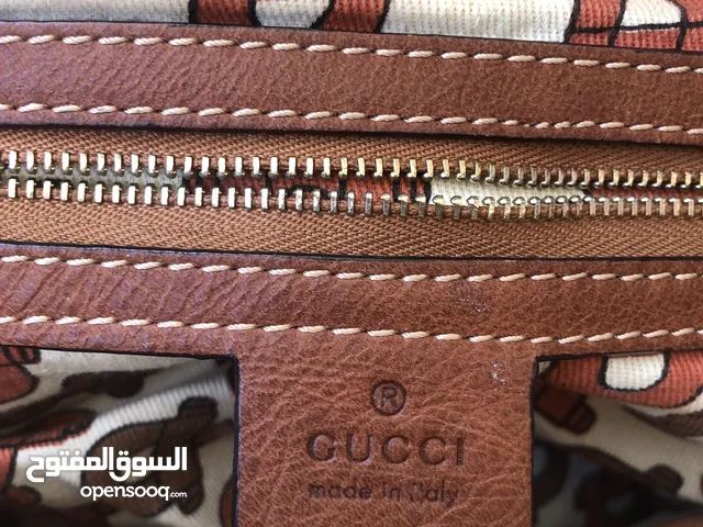 شنطة ستاتي ماركة Gucci الأصلية جديدة للبيع