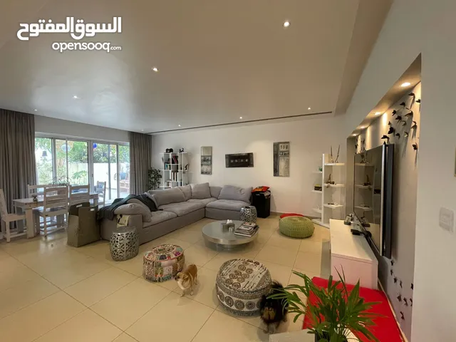 400 m2 4 Bedrooms Villa for Sale in Muscat Al Mouj
