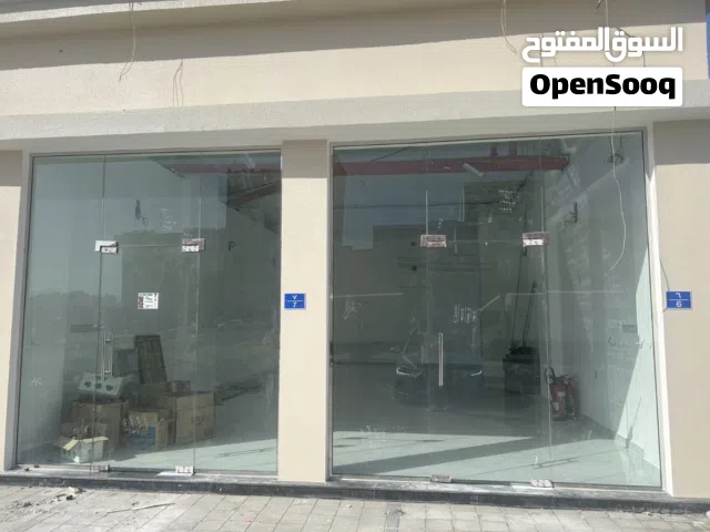 محل تجاري جديد (للإيجار) في موقع مميز بالعامرات – المحج