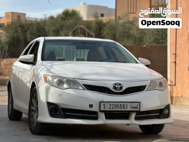 تويوتا كامري 2012 للبيع