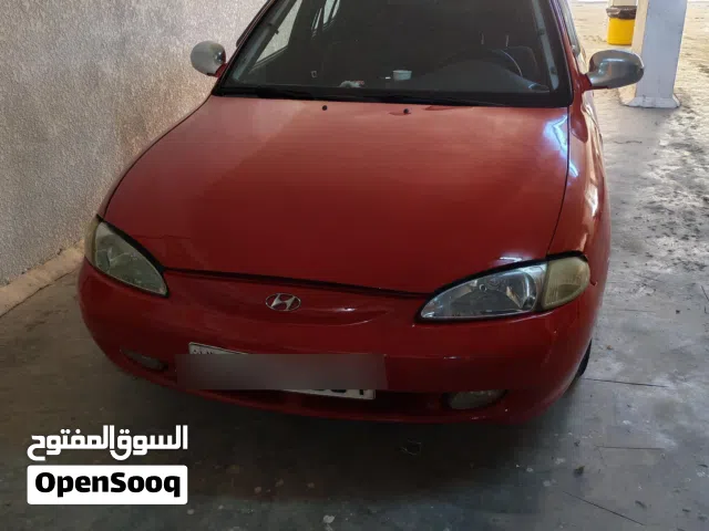 1996 هيونداي النترا Standard