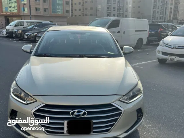 هيونداي إلنترا 2016 – حالة ممتازة  مالك أول  مواصفات خليجية