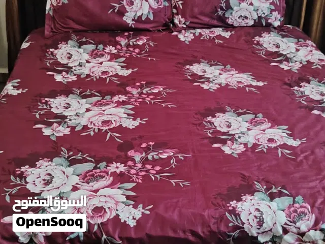 تخت مجوز مع فرشه