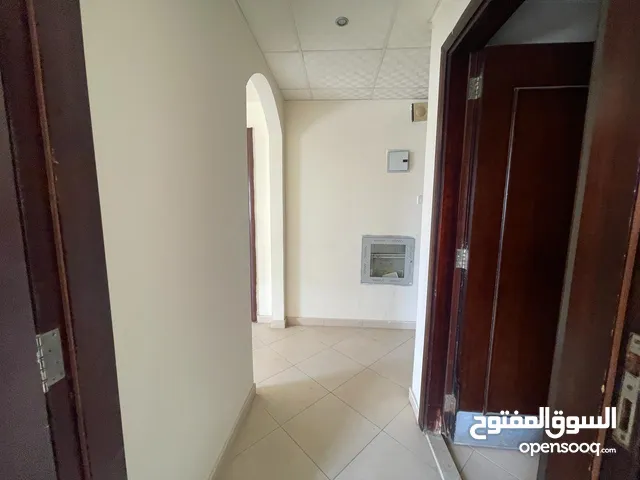 1000 ft 1 Bedroom Apartments for Rent in Sharjah Al Butina