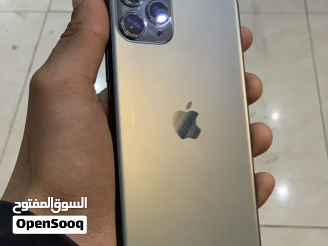 iPhone 11 Pro تلفون نظيف ربي يبارك أقرأ الوصف