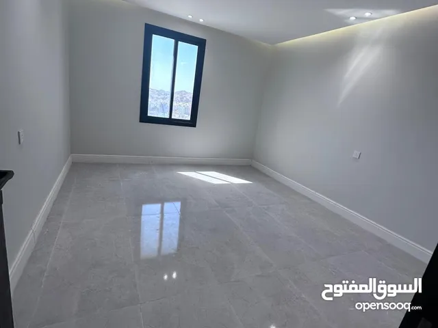 105 m2 3 Bedrooms Apartments for Sale in Jeddah Al Faisaliah