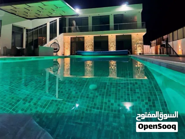 زي ما بقلك مش اي فيلا