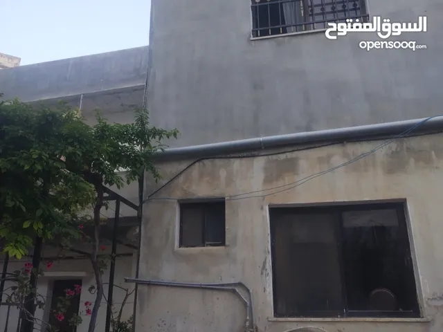 180 m2 5 Bedrooms Townhouse for Sale in Salt Al Balqa'