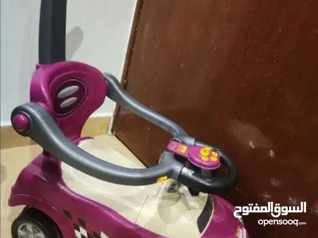 عربانه اطفال لعبه شبه جديد و الموسيقي فيها شغاله ب 5 دينار