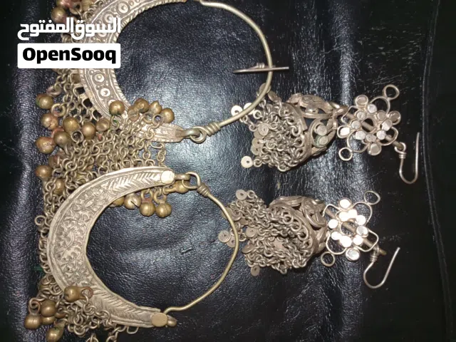 حلق تراثي قديم جدا بجنن ثقيل يدوي