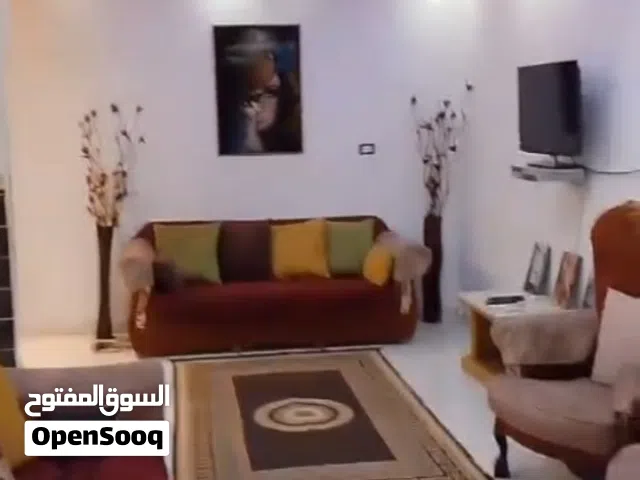 شقه للايجار المفروش المعادي بجانب شارع 77ونادي المعادي وميدان سواريس قريب جدا للمترو وكل المواصلات و