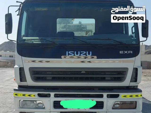 رأس تريله للبيع ايسوزو