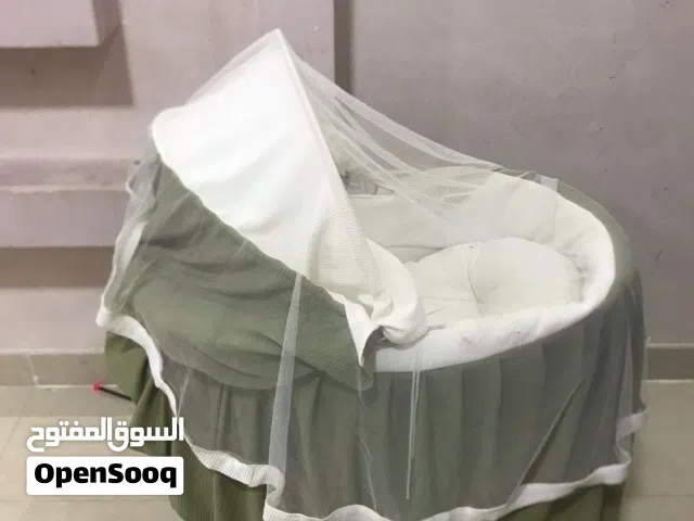 منز حديث الولاده... الحديث أعرض لكم بسعر رخيص استخدام شهر فقط في دوشك طبي ف سرير مع محلاحقته