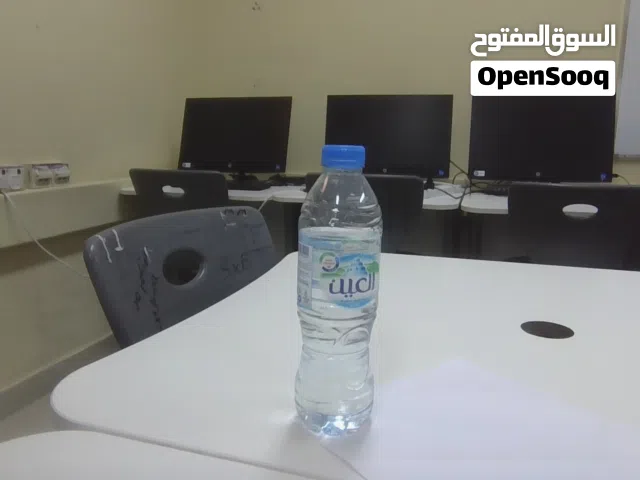 هاتف للبيع ب 200