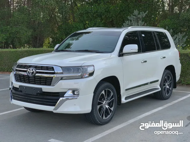 Toyota Land Cruiser 2021 in Sharjah