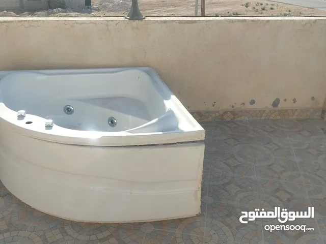 جاكوزي للبيع مستعمله