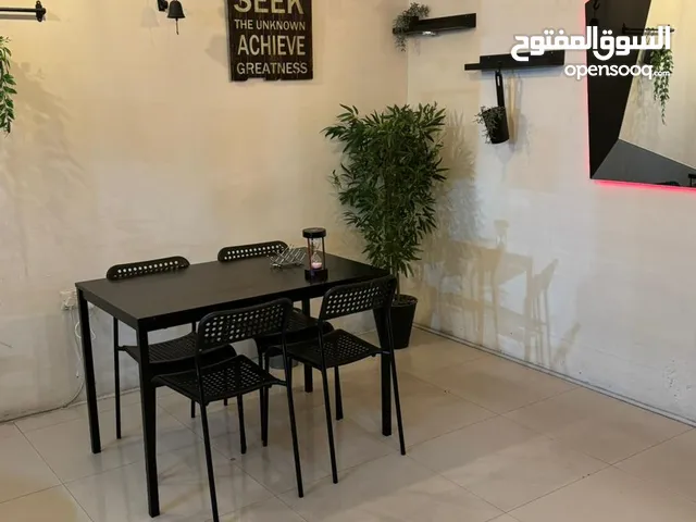 مقهى للبيع مع السجل والعمال به تطبيق طلبات وتم دن وحساب انستجرام .