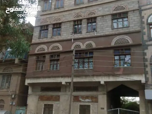 7 m2 More than 6 bedrooms Townhouse for Sale in Sana'a Tahrir Square
