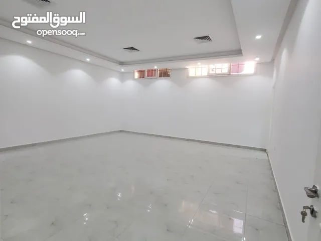 للايجار شقة سرداب مع حوش بالنسيم