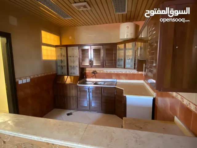 152 m2 3 Bedrooms Townhouse for Rent in Buraidah Al Nahdah