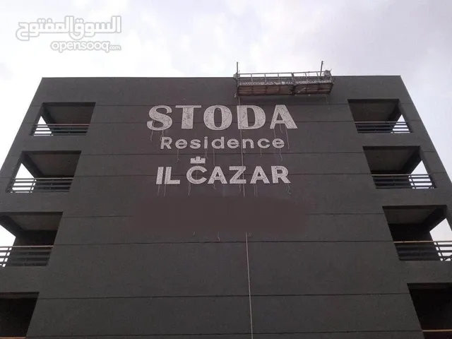 sh- شقة للبيع استلام فوري 154م "الصور من ارض الواقع" بكمبوند علي طريق السويس و بالتقسيط علي 10 سنوات