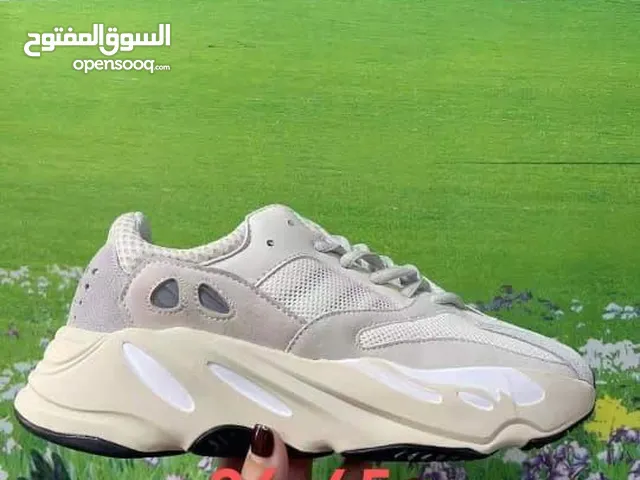 45 Sport Shoes in Al Dakhiliya