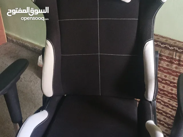 كرسي العاب بحاله ممتازه وجوده عاليه جدا