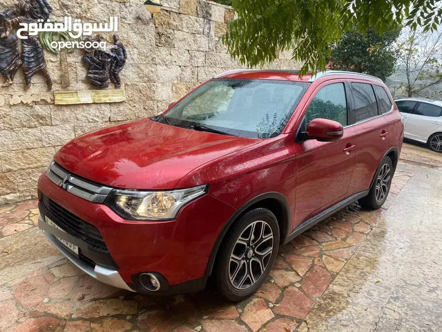 ميتسوبيشي اوتلاندر 2014